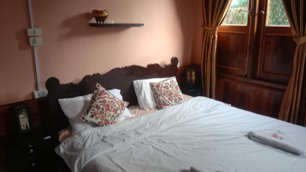Pukyo Bed And Breakfast Belgian Lao Ban Nangoy Esterno foto